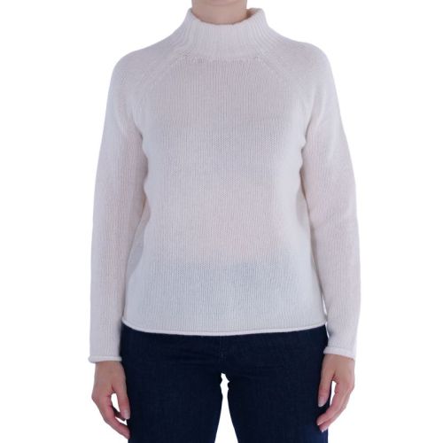  79 SNOW white
